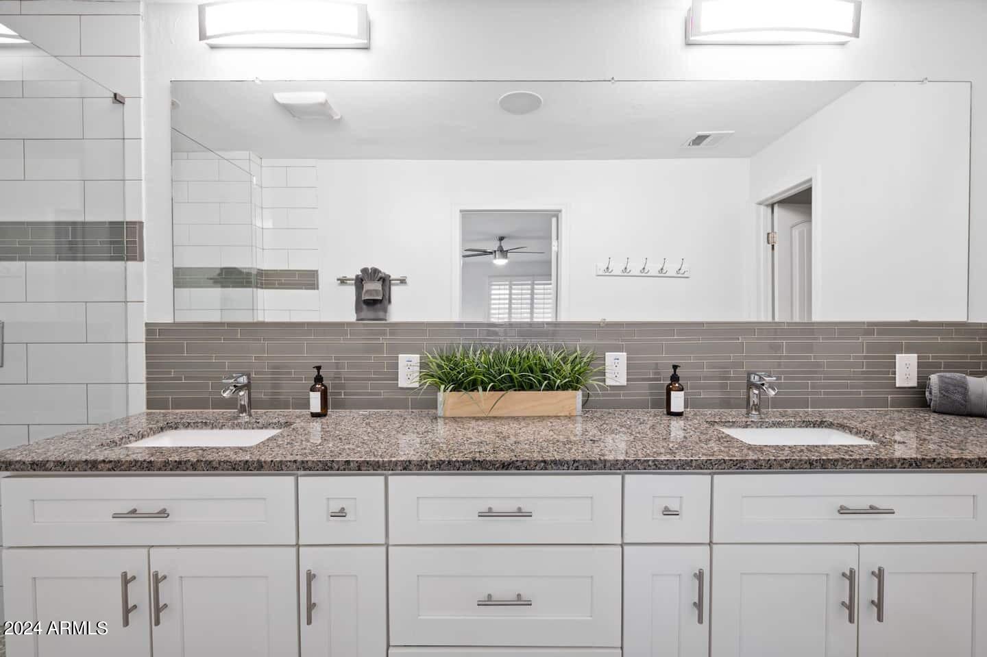 Scottsdale, Arizona 85251, United States, 4 Bedrooms Bedrooms, ,3 BathroomsBathrooms,Residential,Active,94499