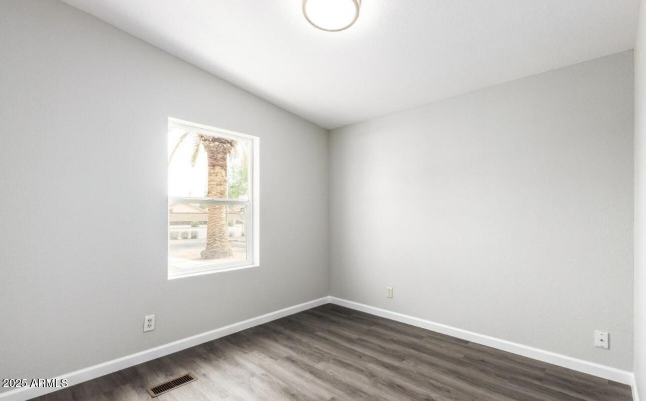 7338 E BASELINE Road