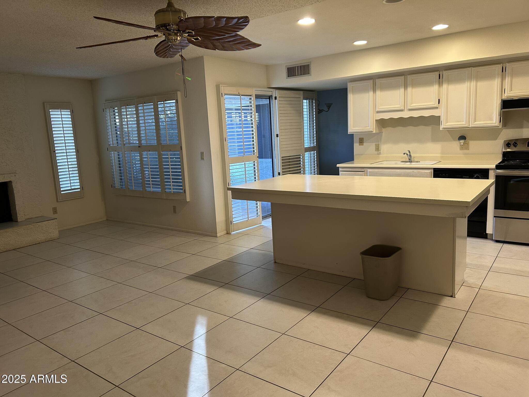 8174 E Del Cuarzo Drive