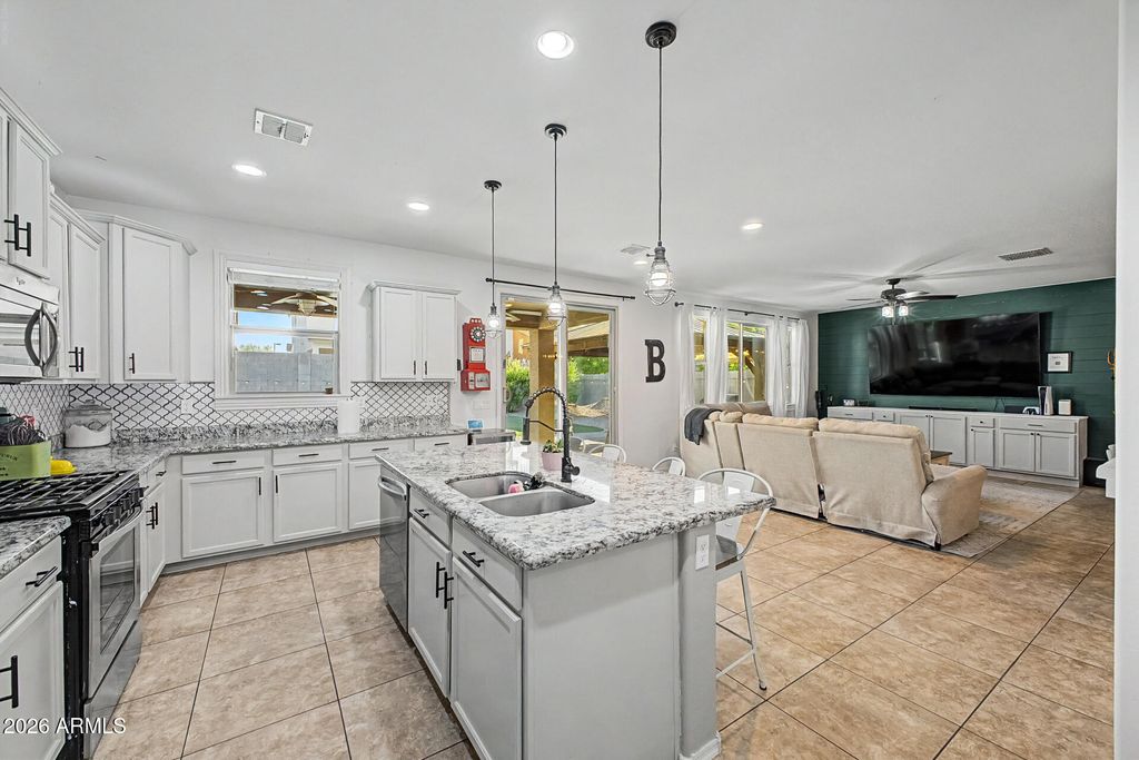 Photo of 2435 W Arroyo Way, San Tan Valley, AZ 85144 (MLS # 7020527)