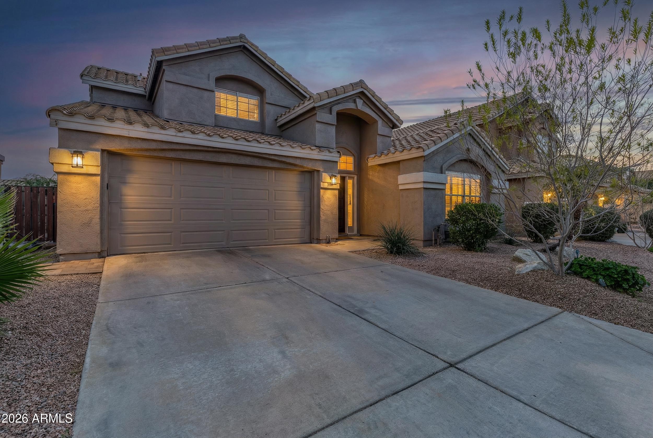 3821 E TANGLEWOOD Drive