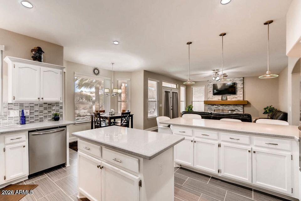 16026 S 13th Place