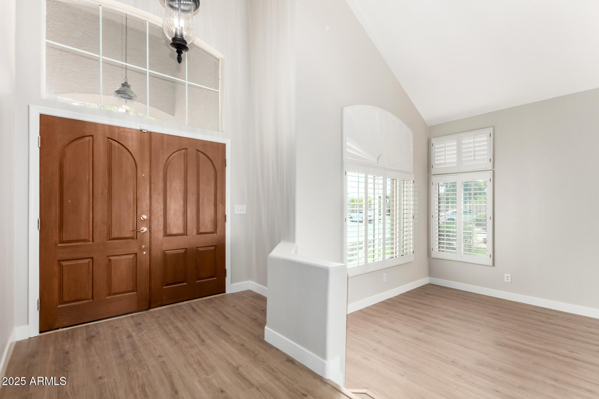 236 W CALLE MONTE VISTA Drive
