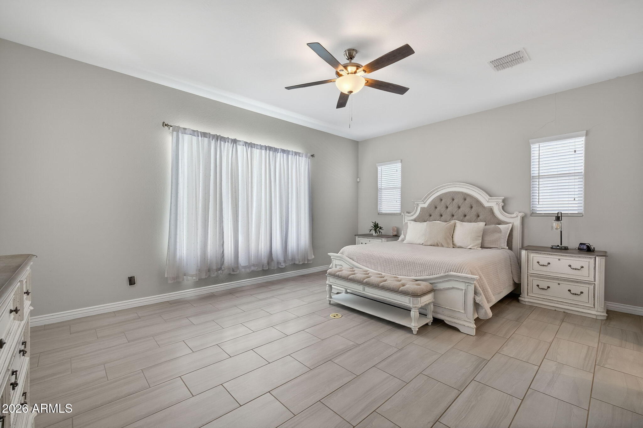 10611 E TUMBLEWEED Avenue