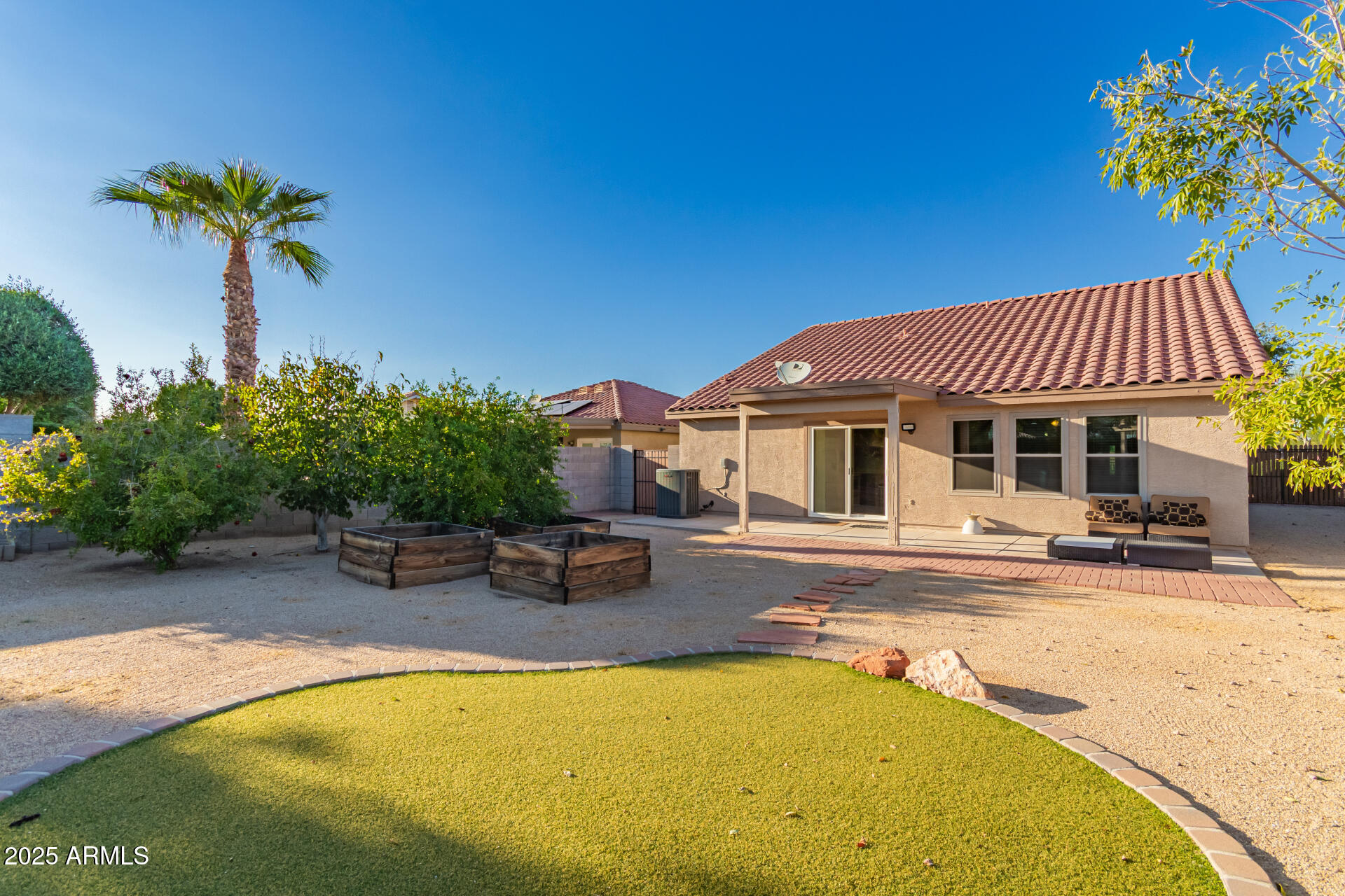 Surprise, Arizona 85374, United States, 3 Bedrooms Bedrooms, ,2 BathroomsBathrooms,Residential,Pending,237547