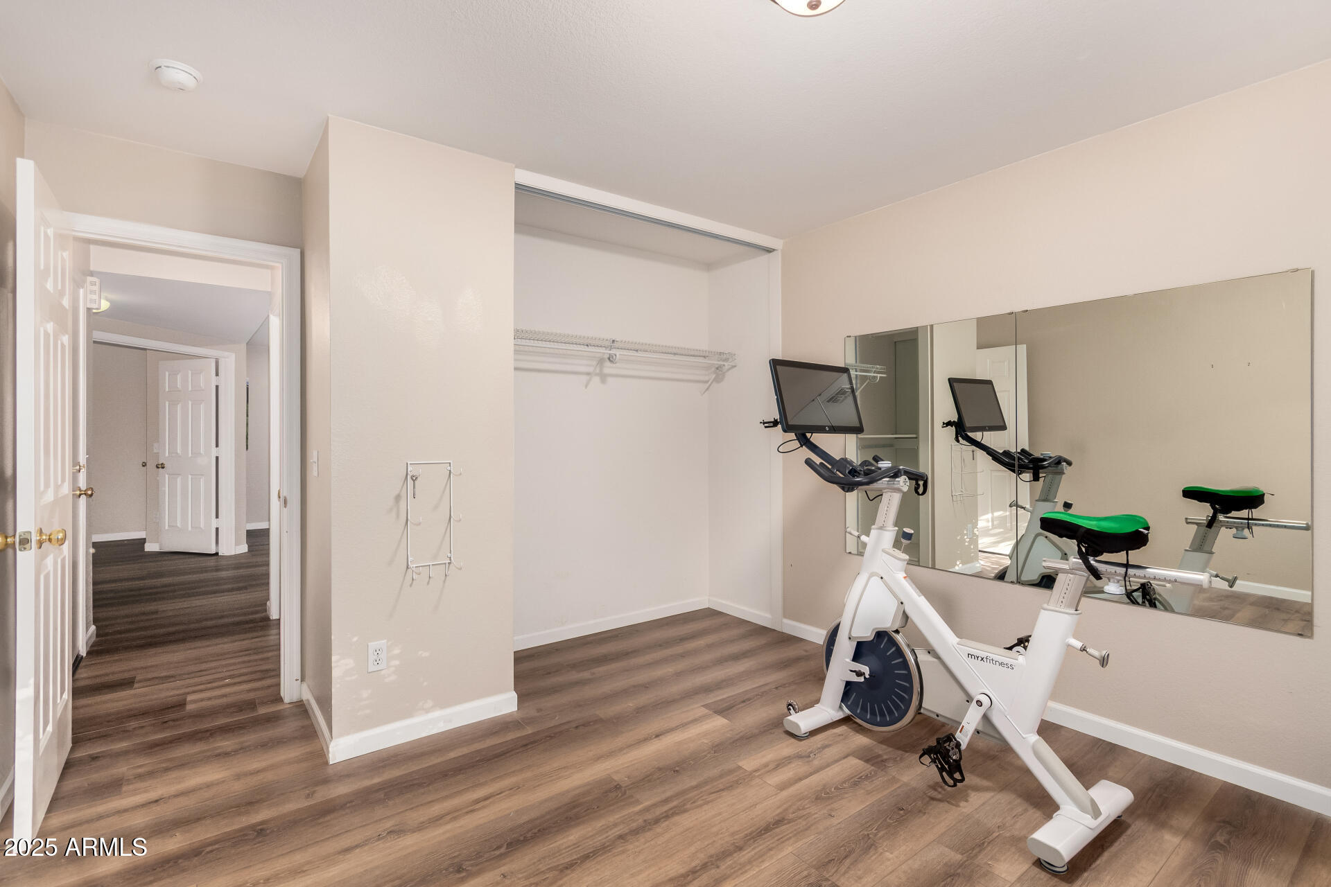 Surprise, Arizona 85374, United States, 3 Bedrooms Bedrooms, ,2 BathroomsBathrooms,Residential,Pending,237547