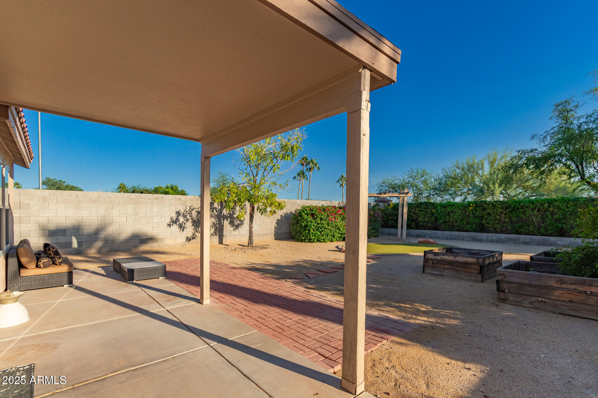 Surprise, Arizona 85374, United States, 3 Bedrooms Bedrooms, ,2 BathroomsBathrooms,Residential,Pending,237547