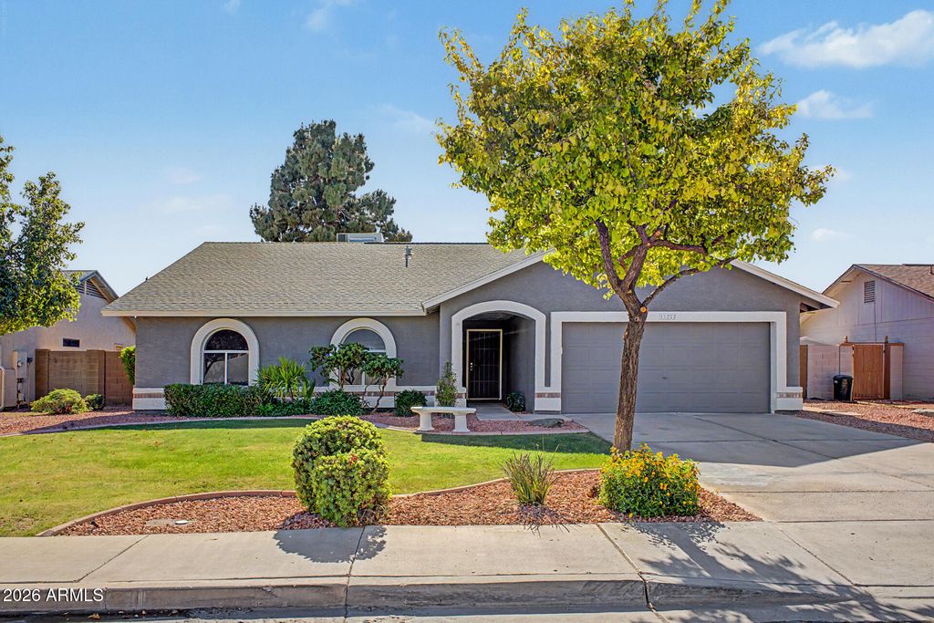Photo of 11222 N 77th Avenue, Peoria, AZ 85345 (MLS # 7028014)