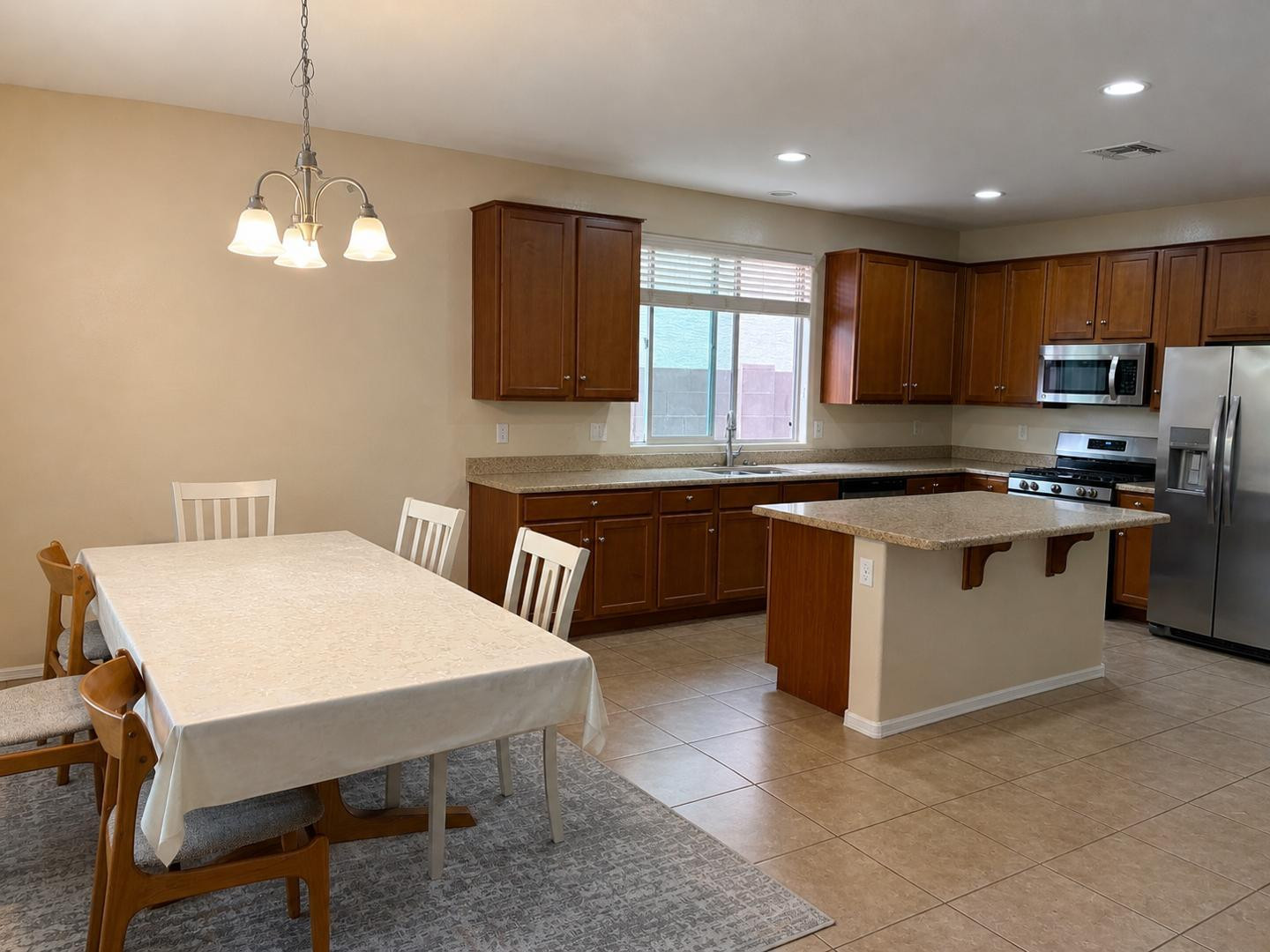 4723 W Gelding Drive