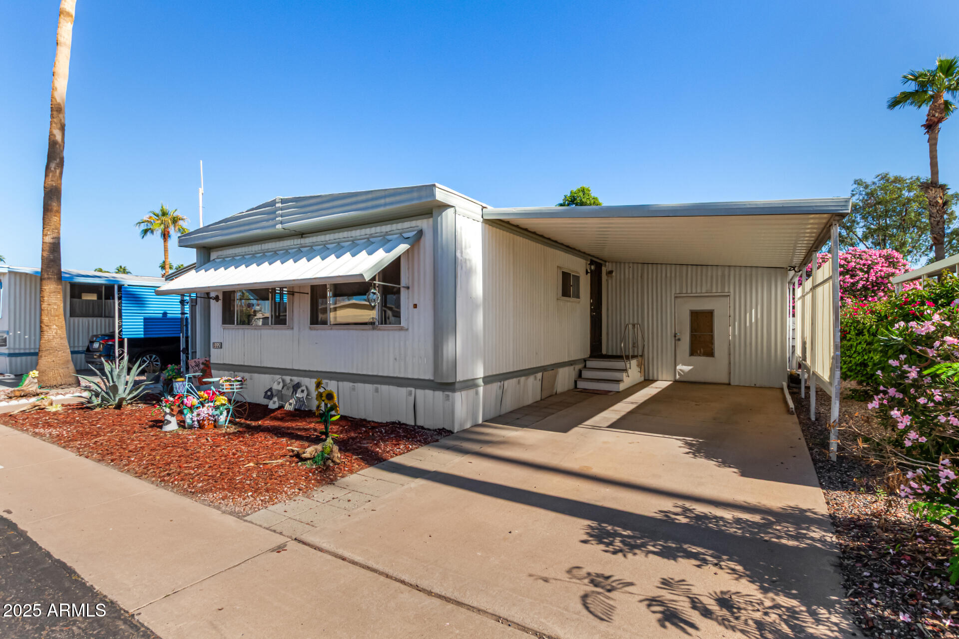 4065 E UNIVERSITY Drive 332