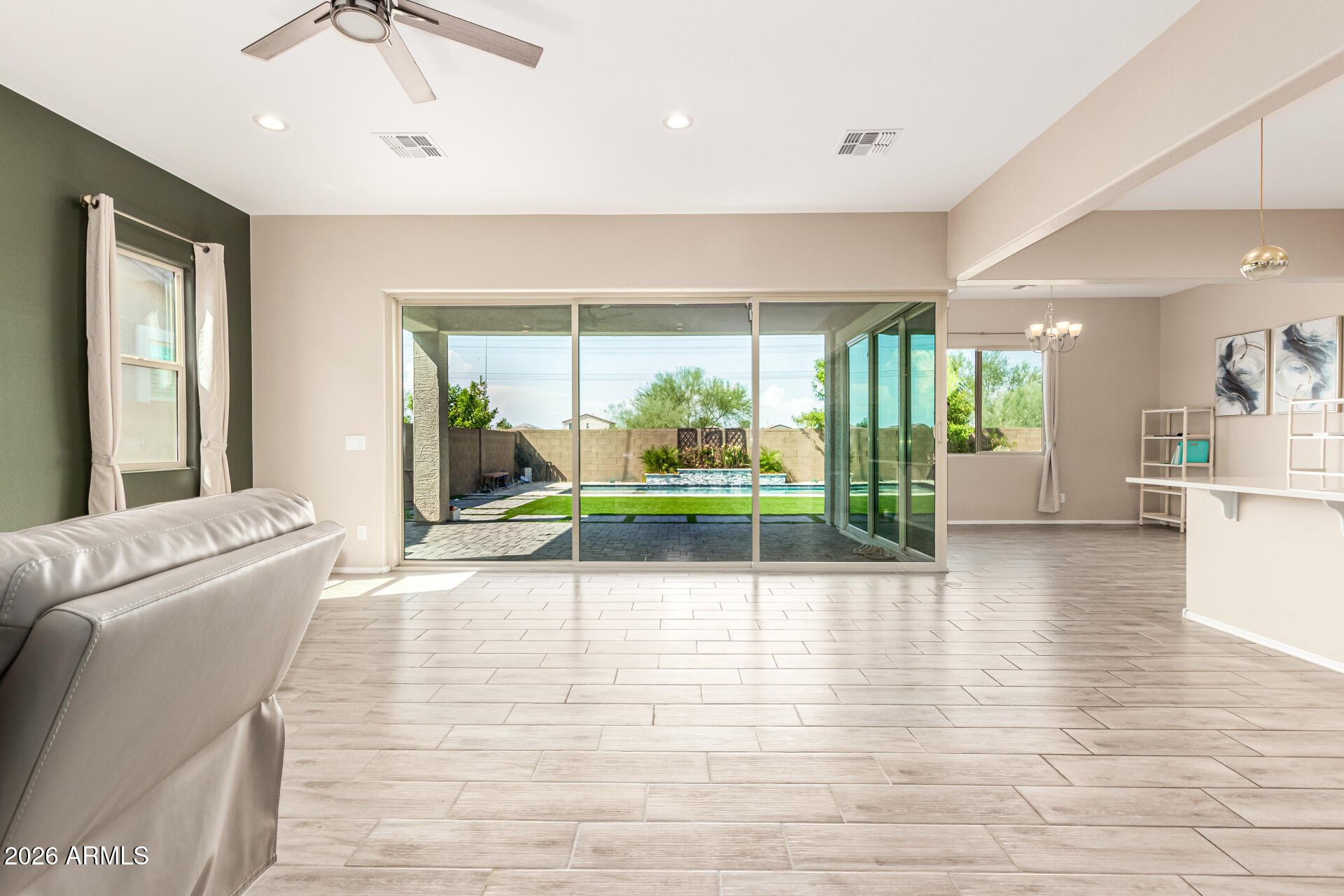 7528 W Warner Street