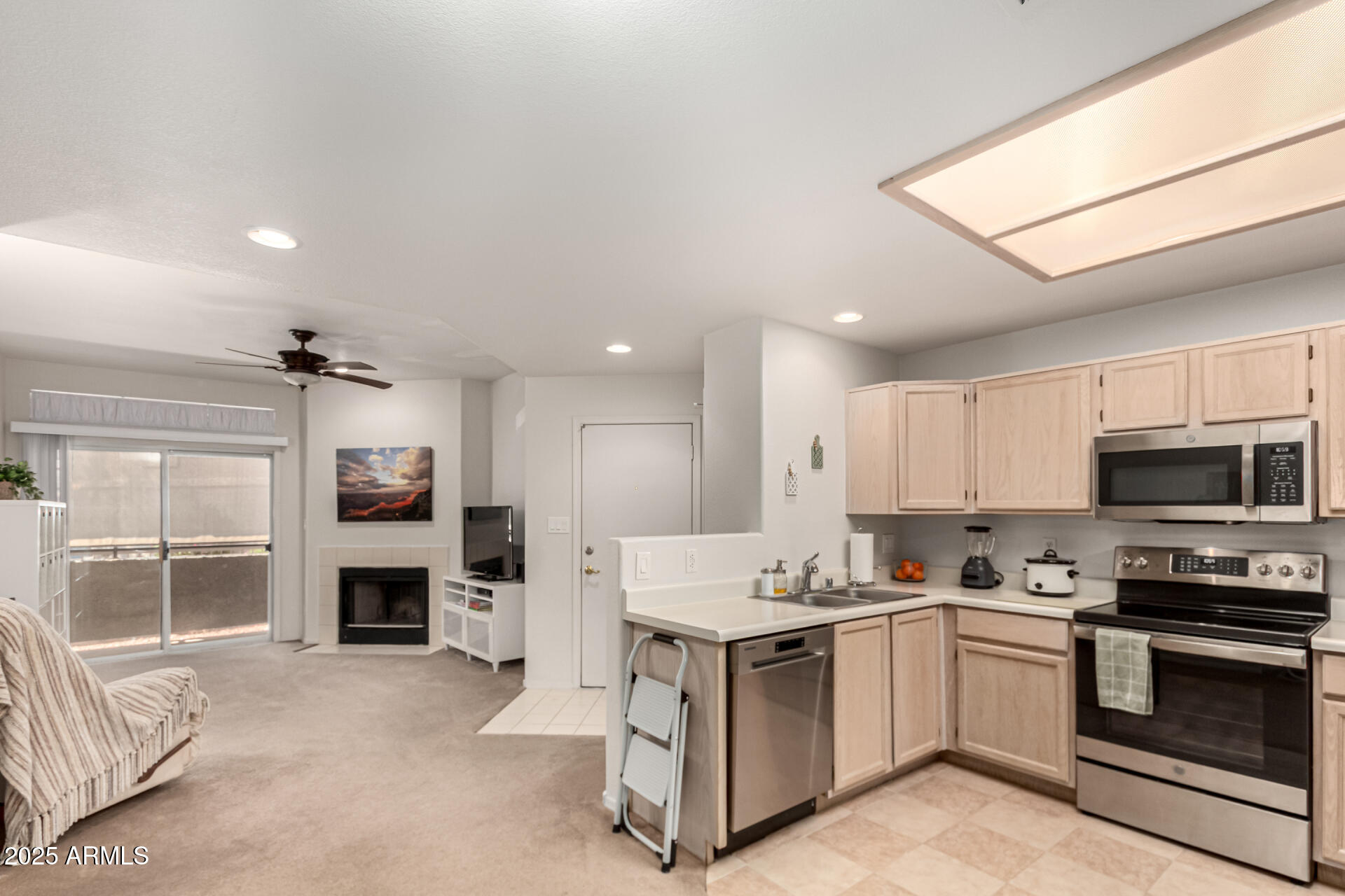 10410 N CAVE CREEK Road 1078