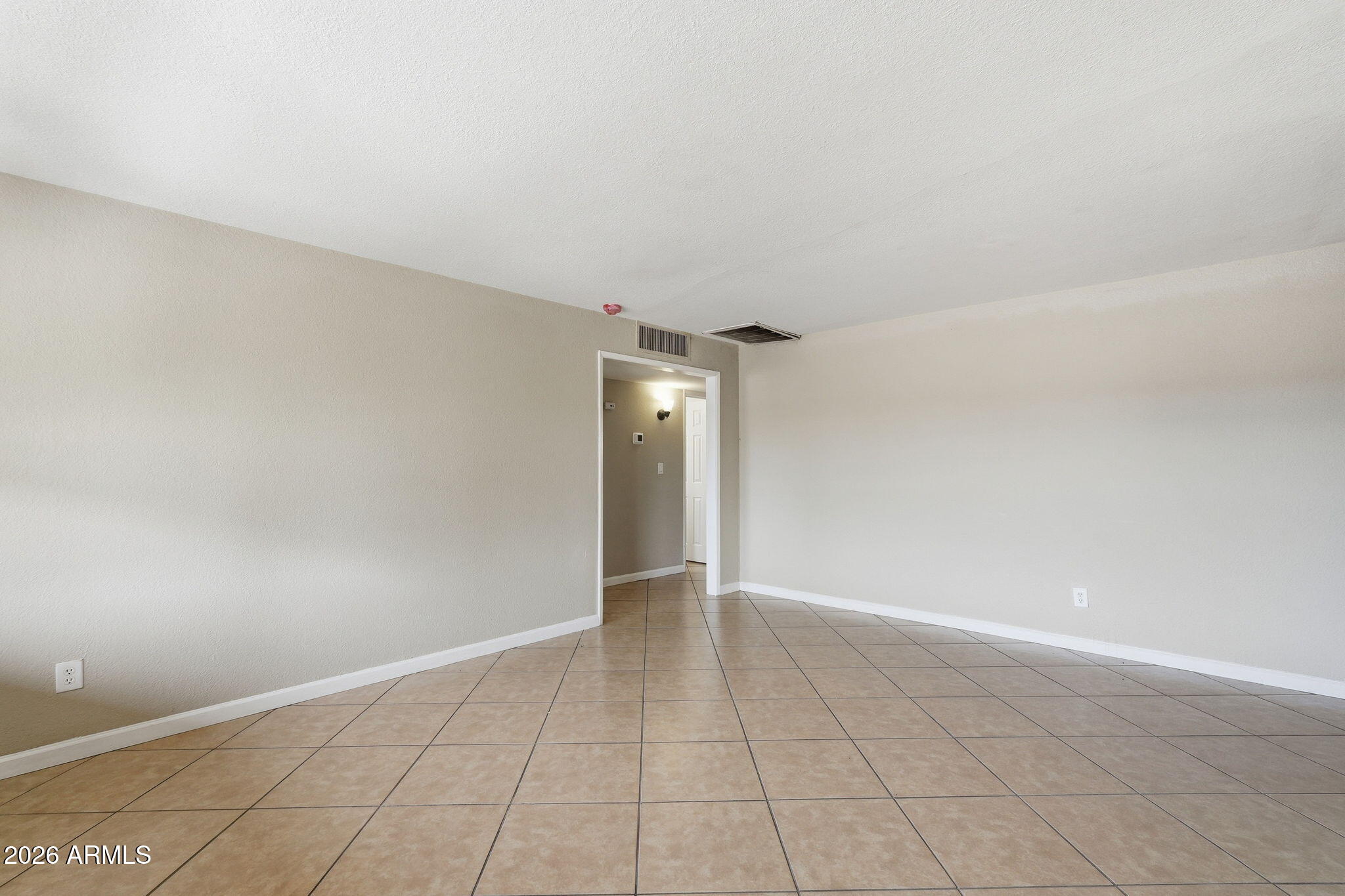 2936 W HIGHLAND Avenue