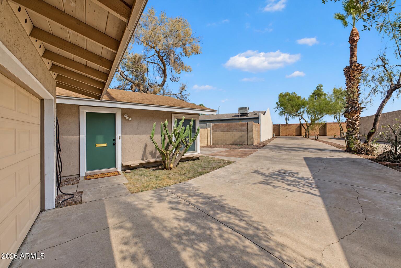 2622 N 87TH Terrace