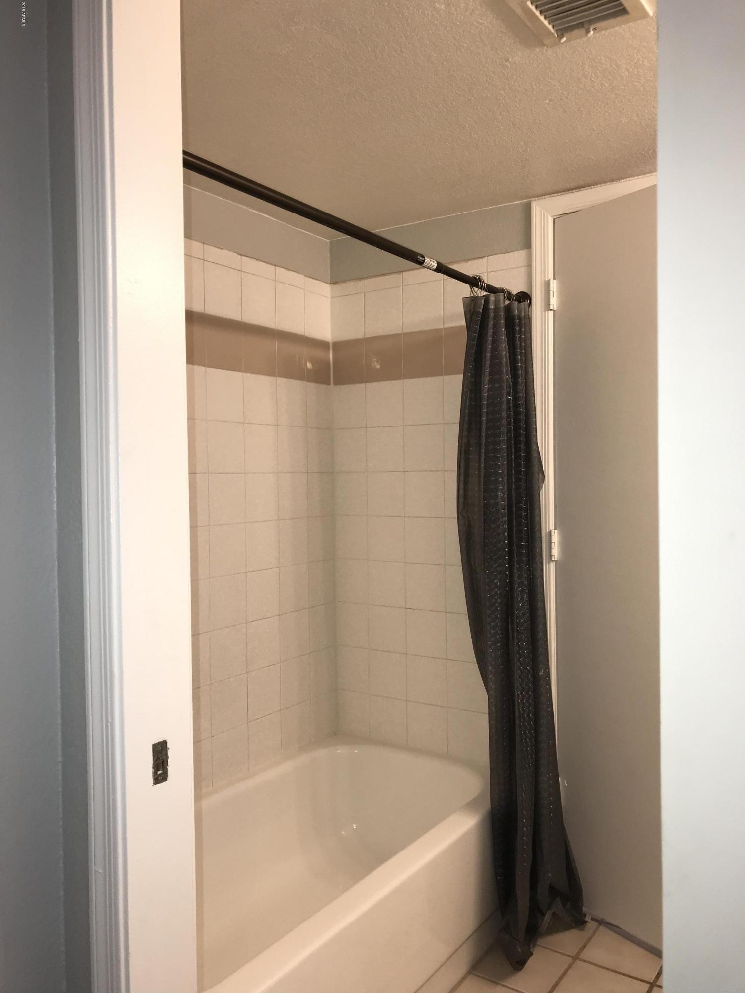 625 S WESTWOOD -- 179