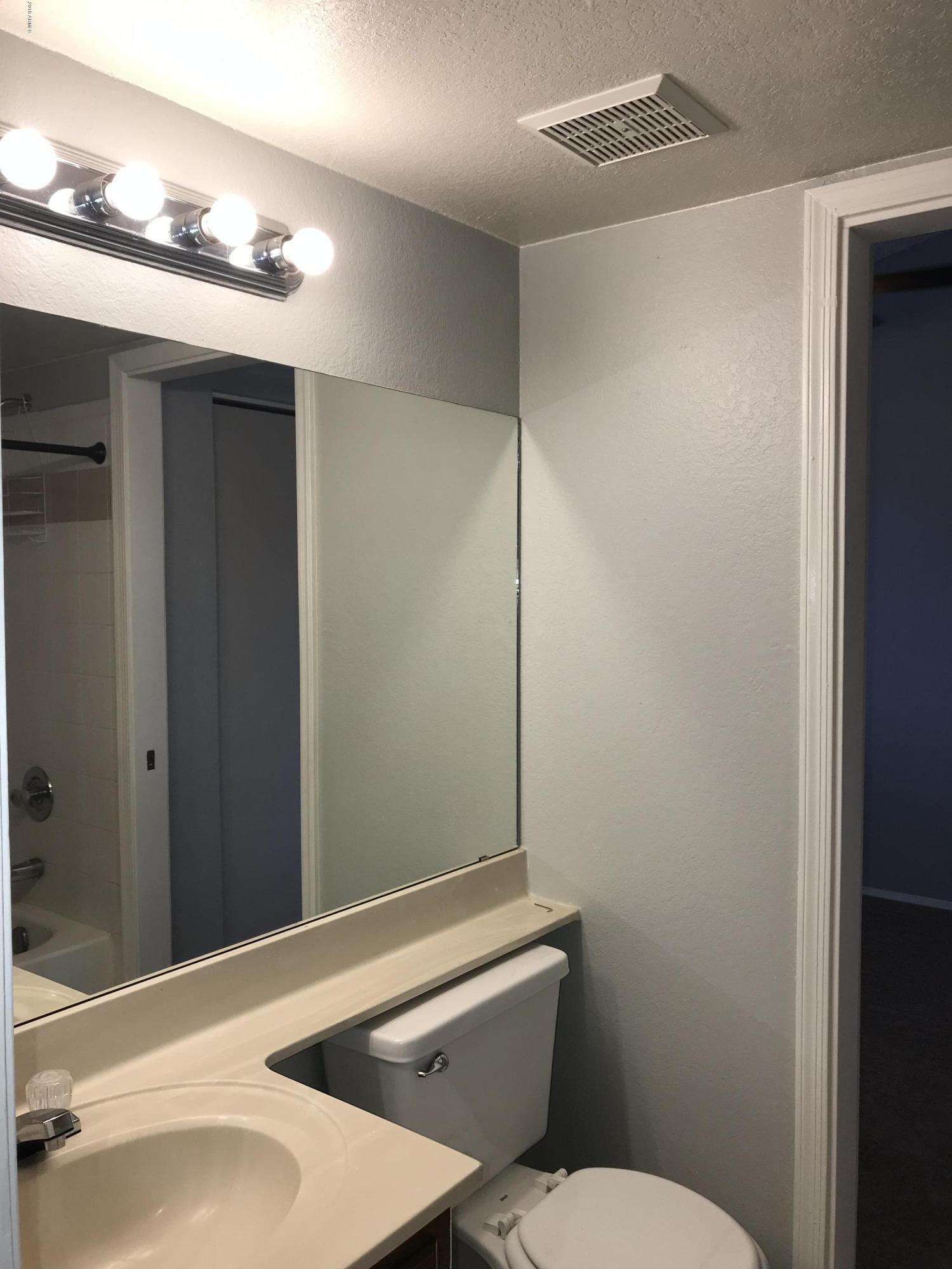 625 S WESTWOOD -- 179