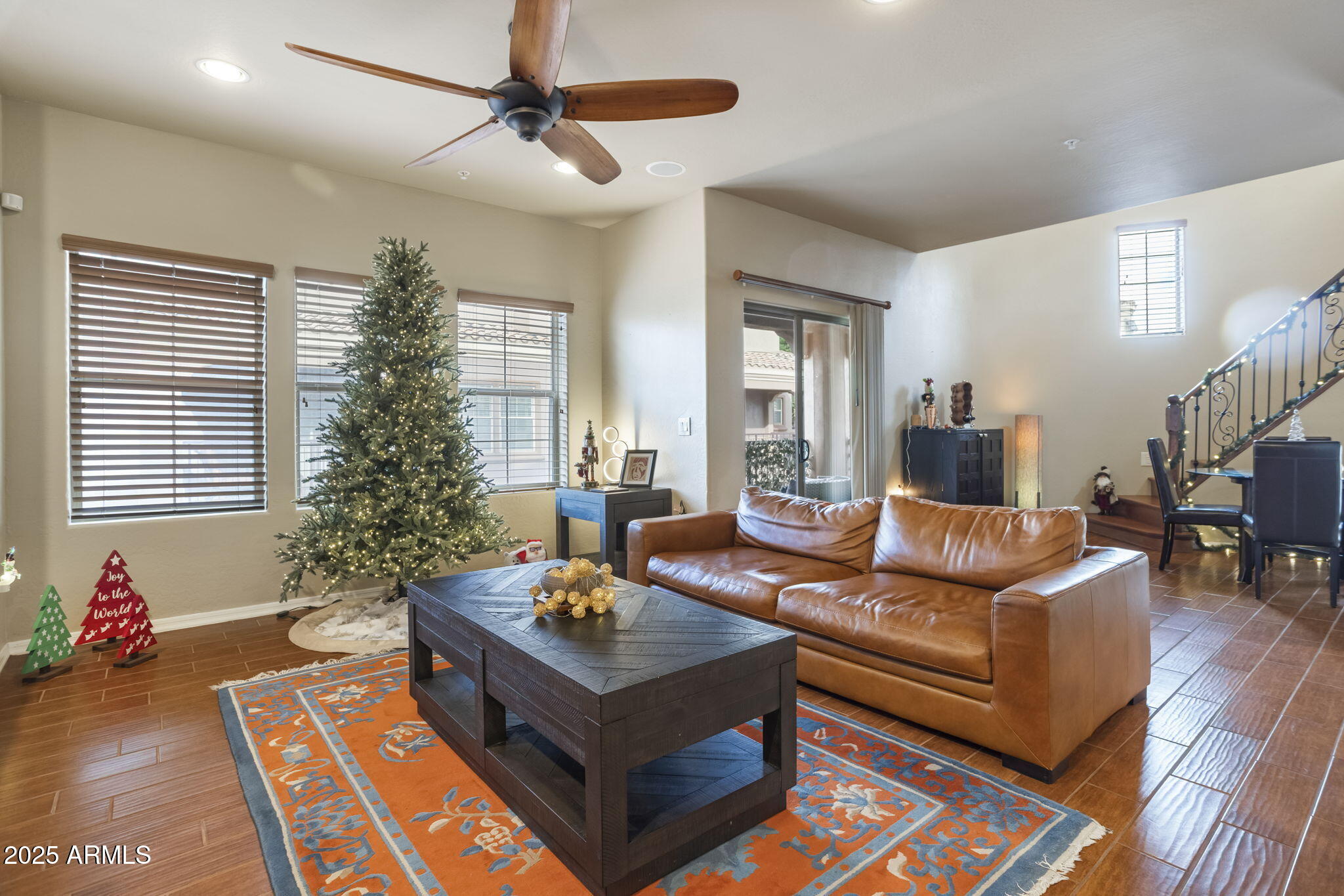 3935 E ROUGH RIDER Road 1056