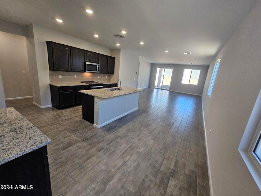 Surprise, Arizona 85387, United States, 4 Bedrooms Bedrooms, ,2 BathroomsBathrooms,Residential,Active,148238