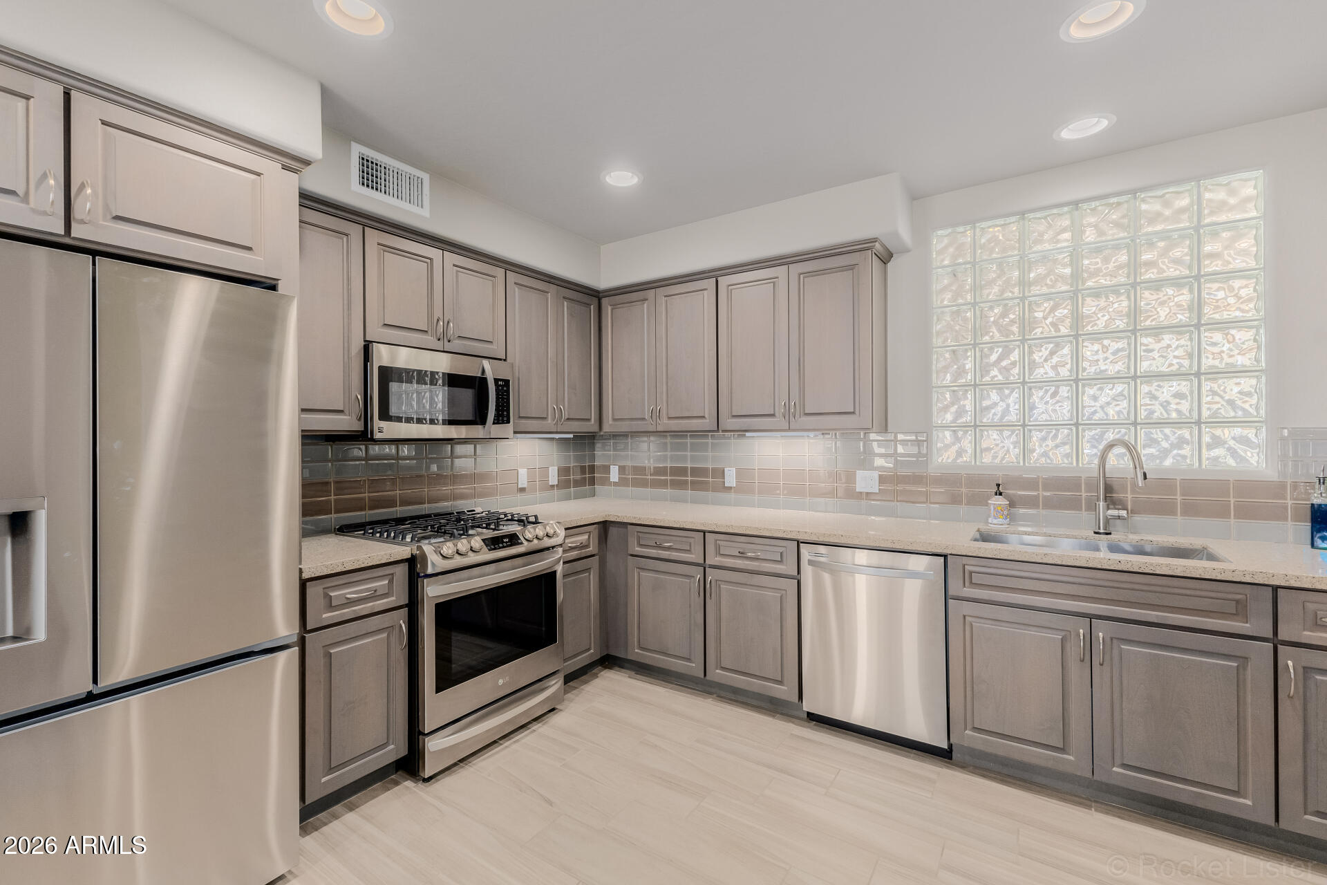 17850 N 68TH Street 2129