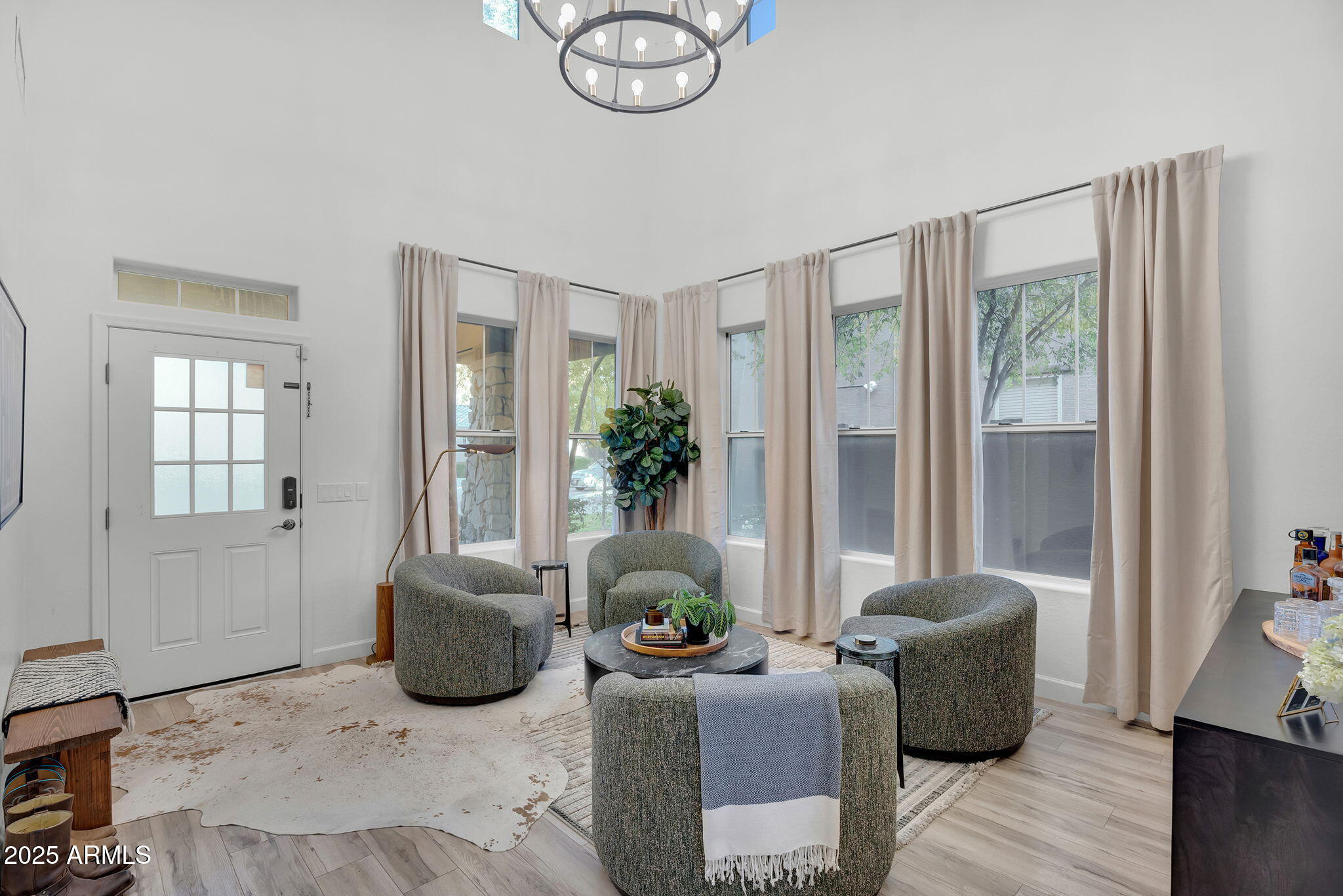 4245 E CULLUMBER Court