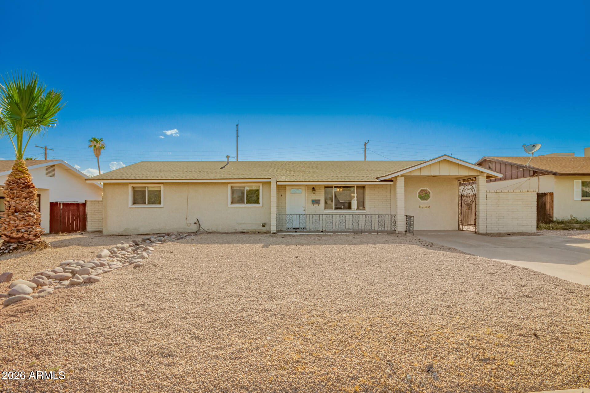 1708 N DAFFODIL Street