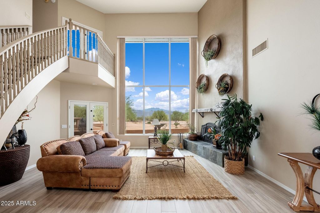 Photo of 17047 E Dixileta Drive, Rio Verde, AZ 85263 (MLS # 6922251)