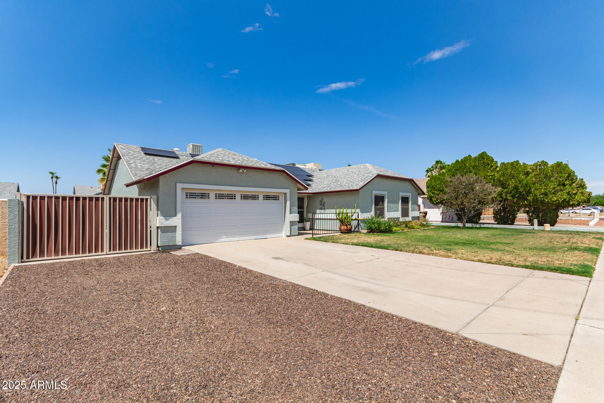 8708 W GOLDEN Lane