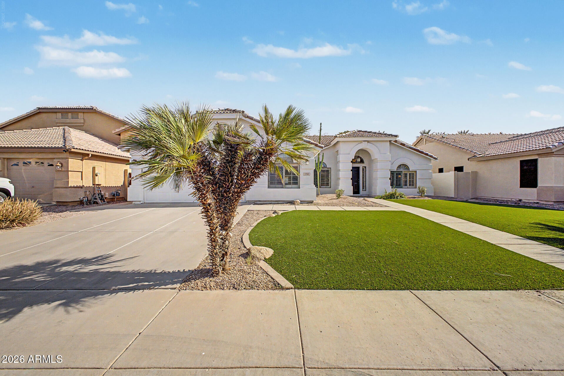 1783 E ARABIAN Drive