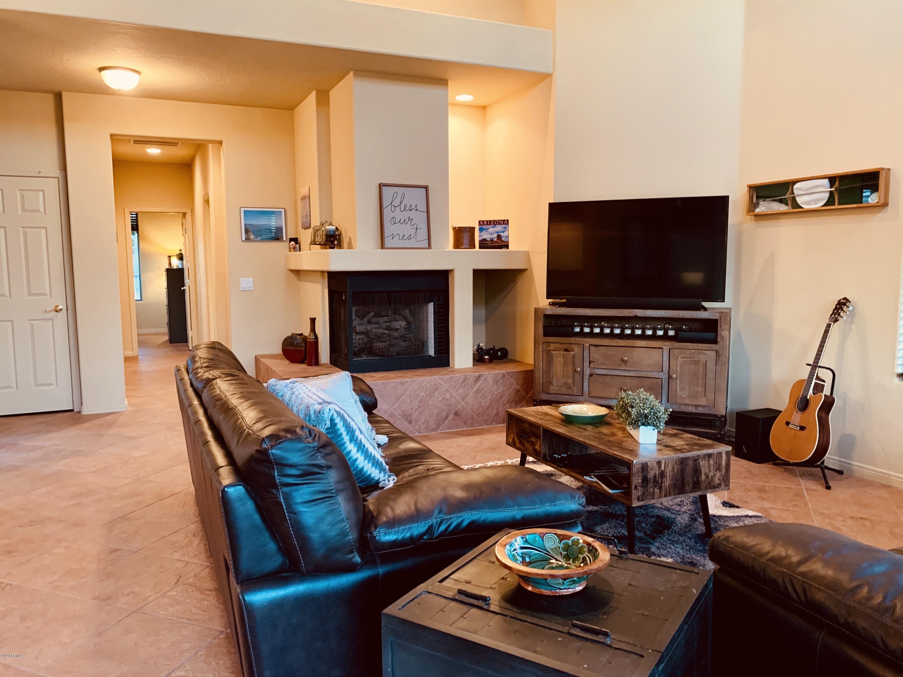 6925 E Sienna Bouquet Place