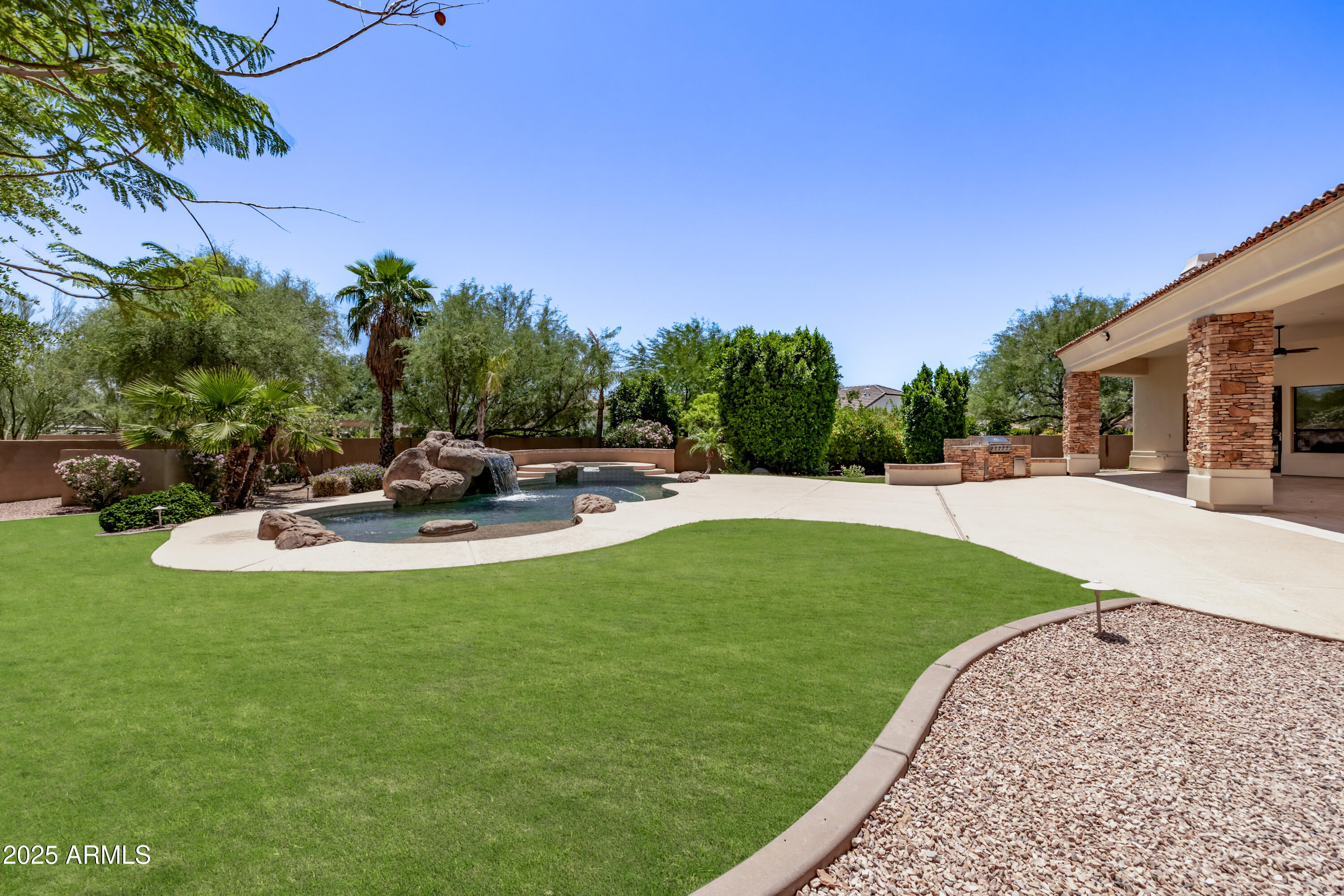 CARMICHAEL COURT - Residential