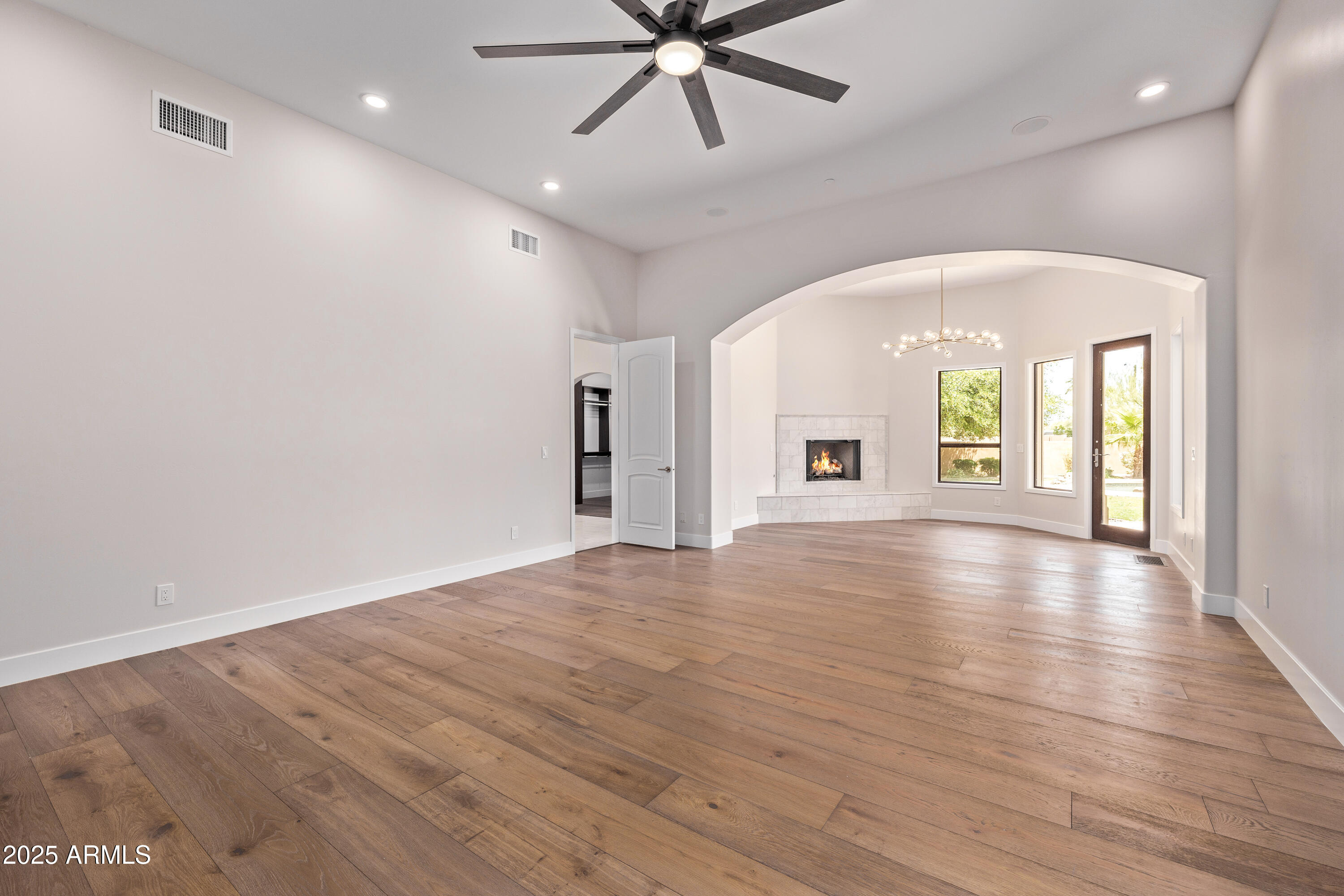 CARMICHAEL COURT - Residential