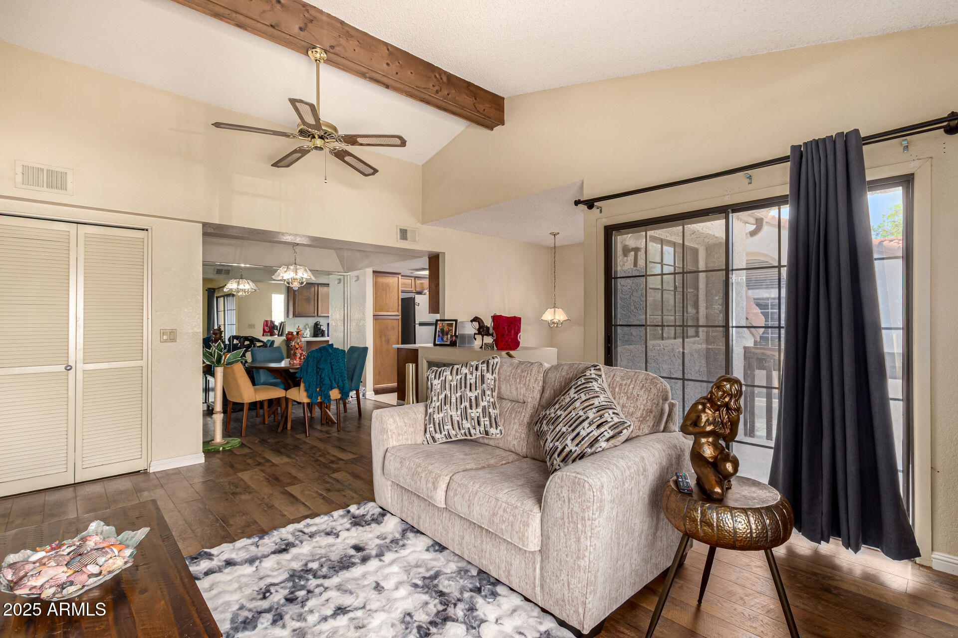 839 S WESTWOOD -- 287