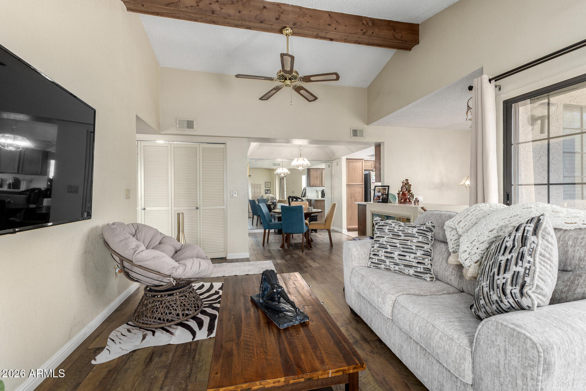 839 S WESTWOOD -- 287