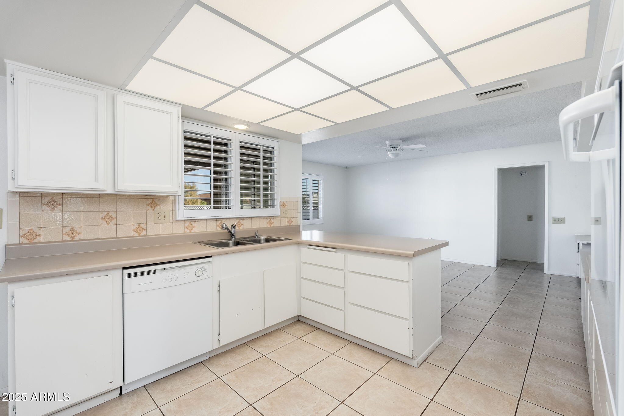 17614 N BUNTLINE Drive