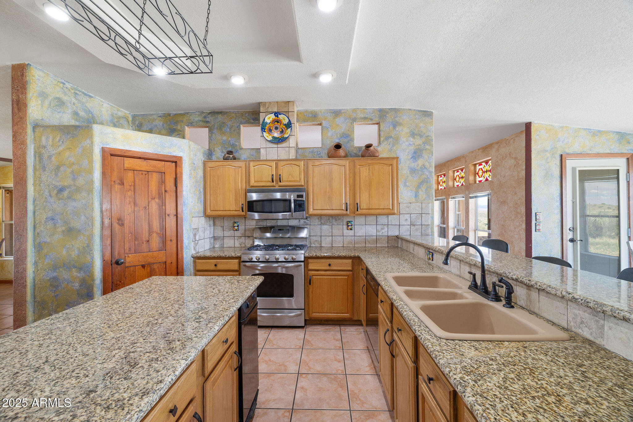 22091 E MOUNTAIN RAIN Trail