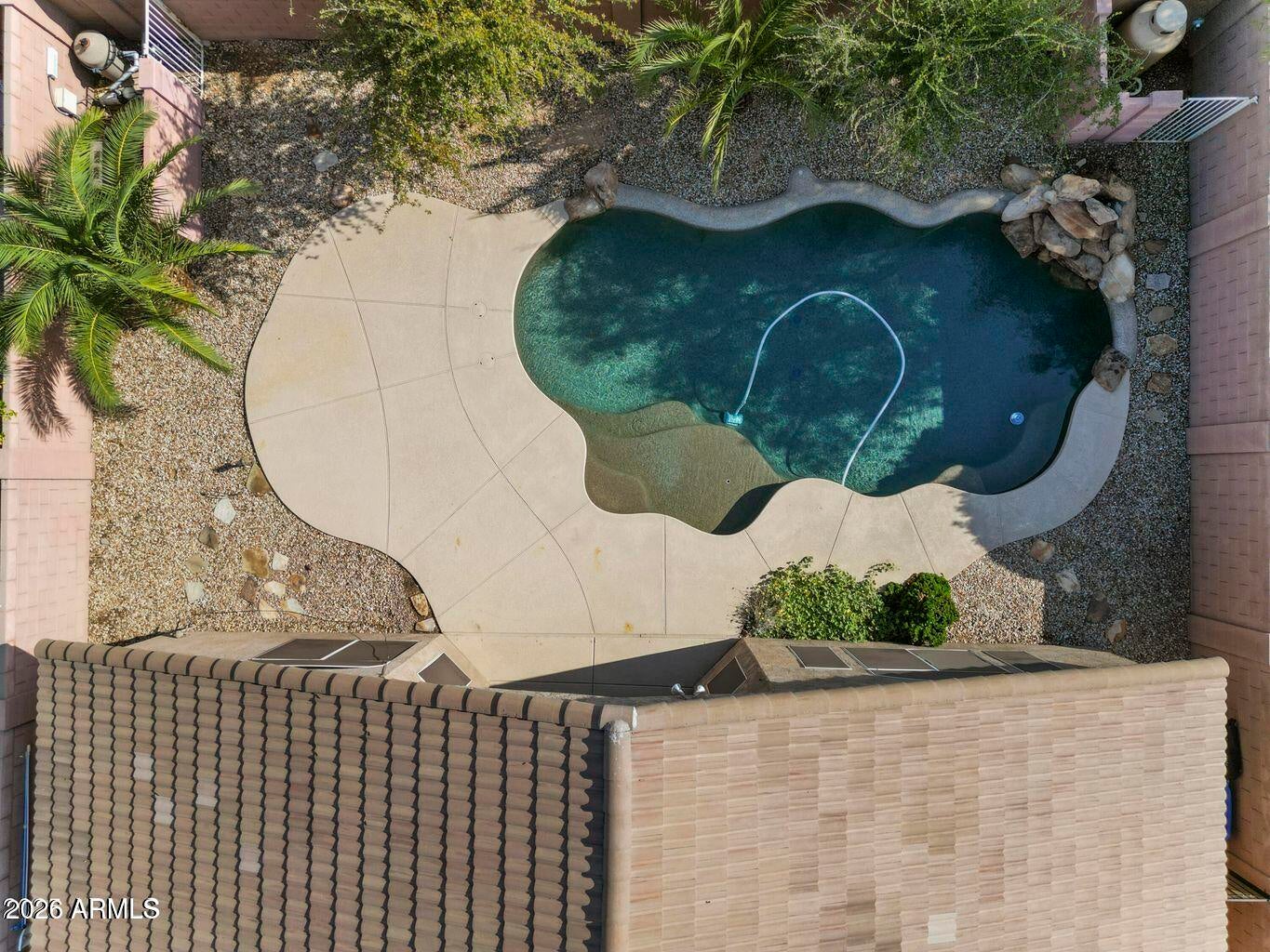 Properties 1 4315 E REDWOOD Lane