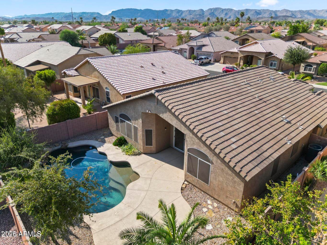 Properties 2 4315 E REDWOOD Lane