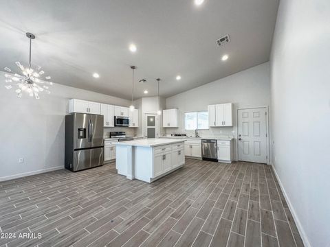 Single Family Residence in Arizona City AZ 10168 MISSION Drive 3.jpg