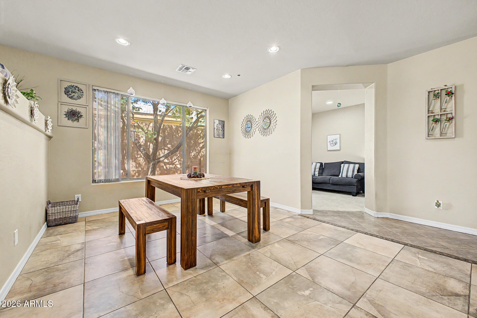 2364 W TURTLE HILL Court