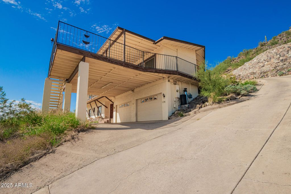 Photo of 1134 W Peoria Avenue, Phoenix, AZ 85029 (MLS # 6937457)