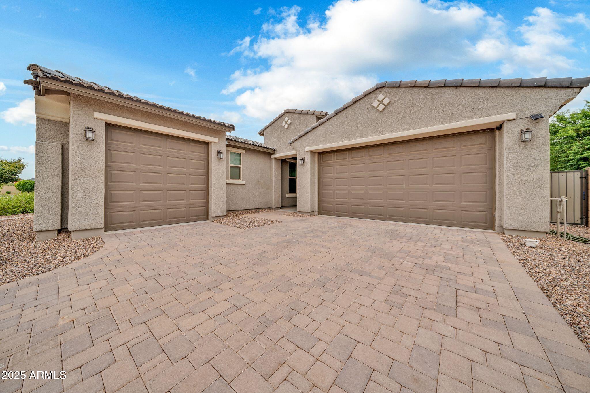 14338 W REDFIELD Road