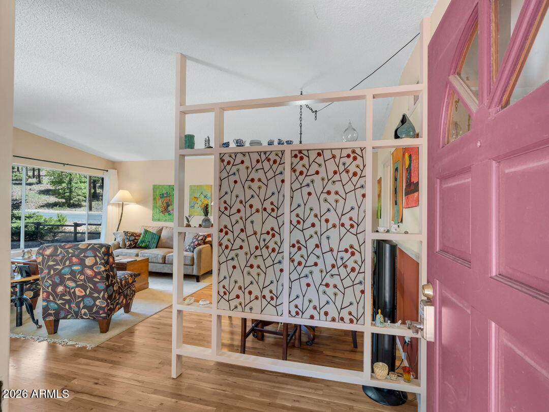 803 W MEADE Lane