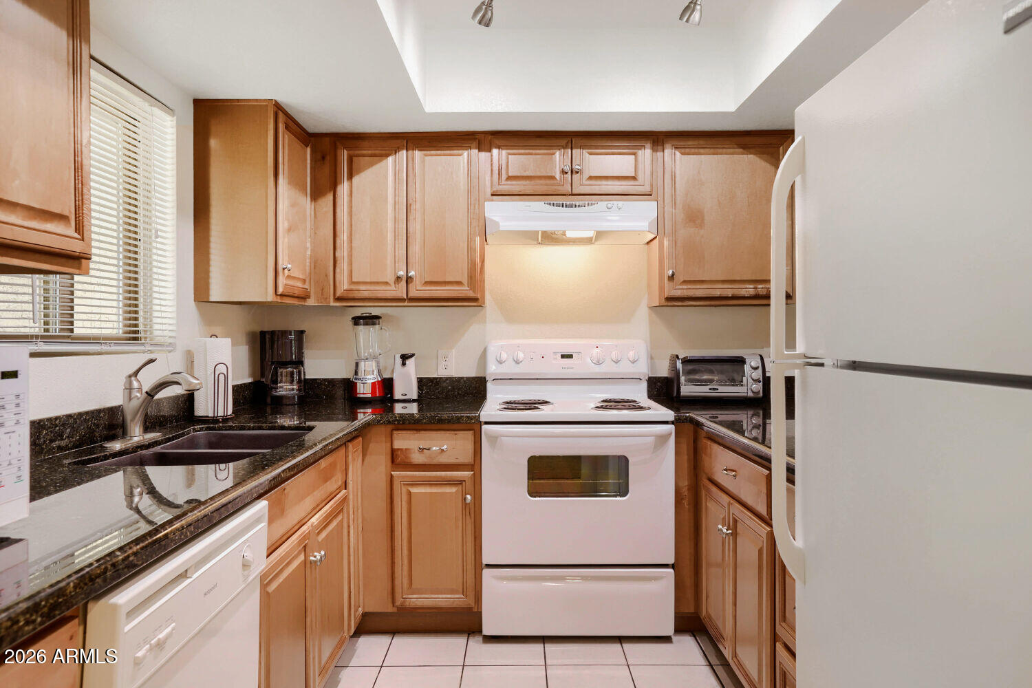4150 E CACTUS Road 115