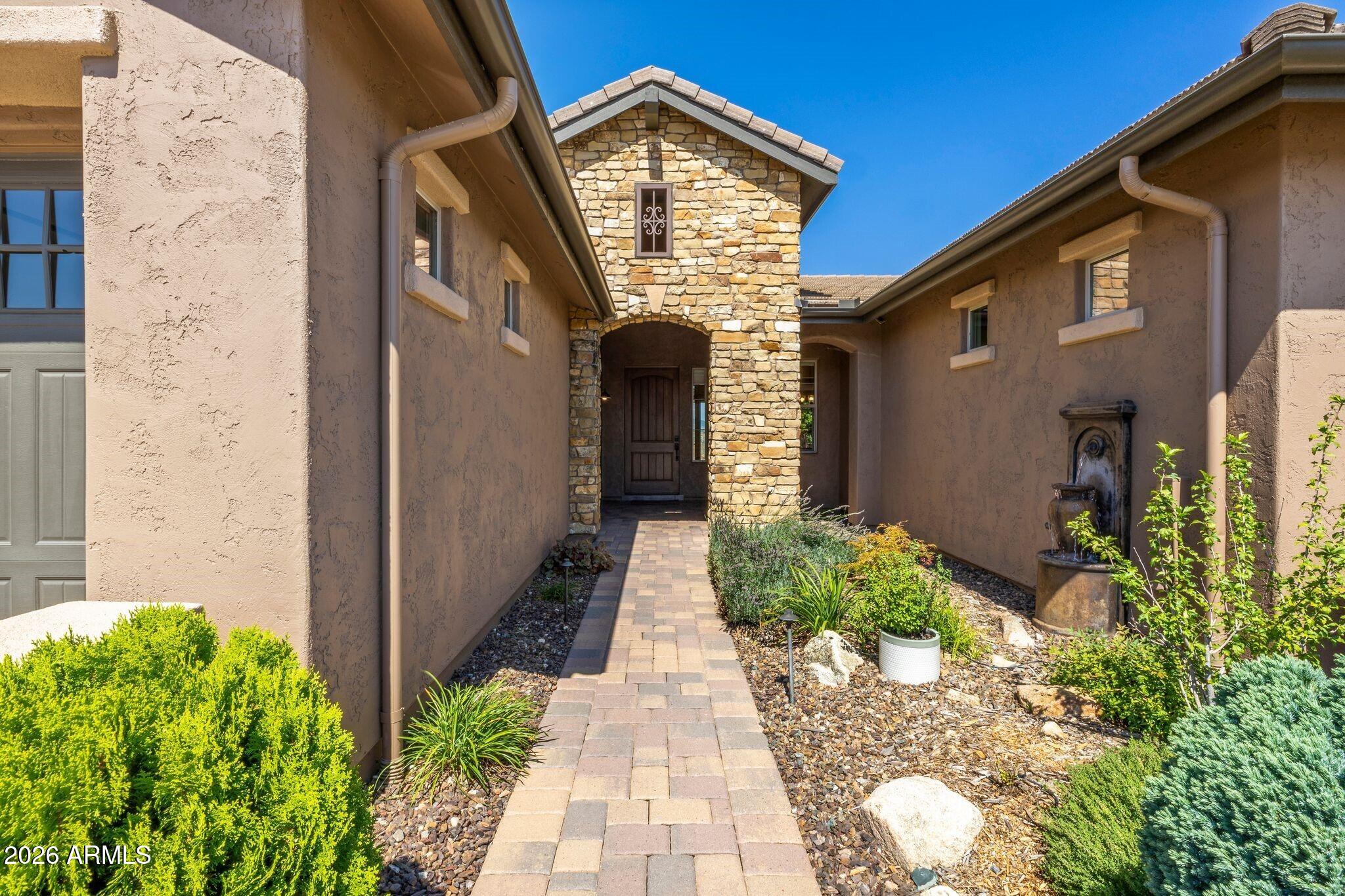 5228 SCENIC CREST Way