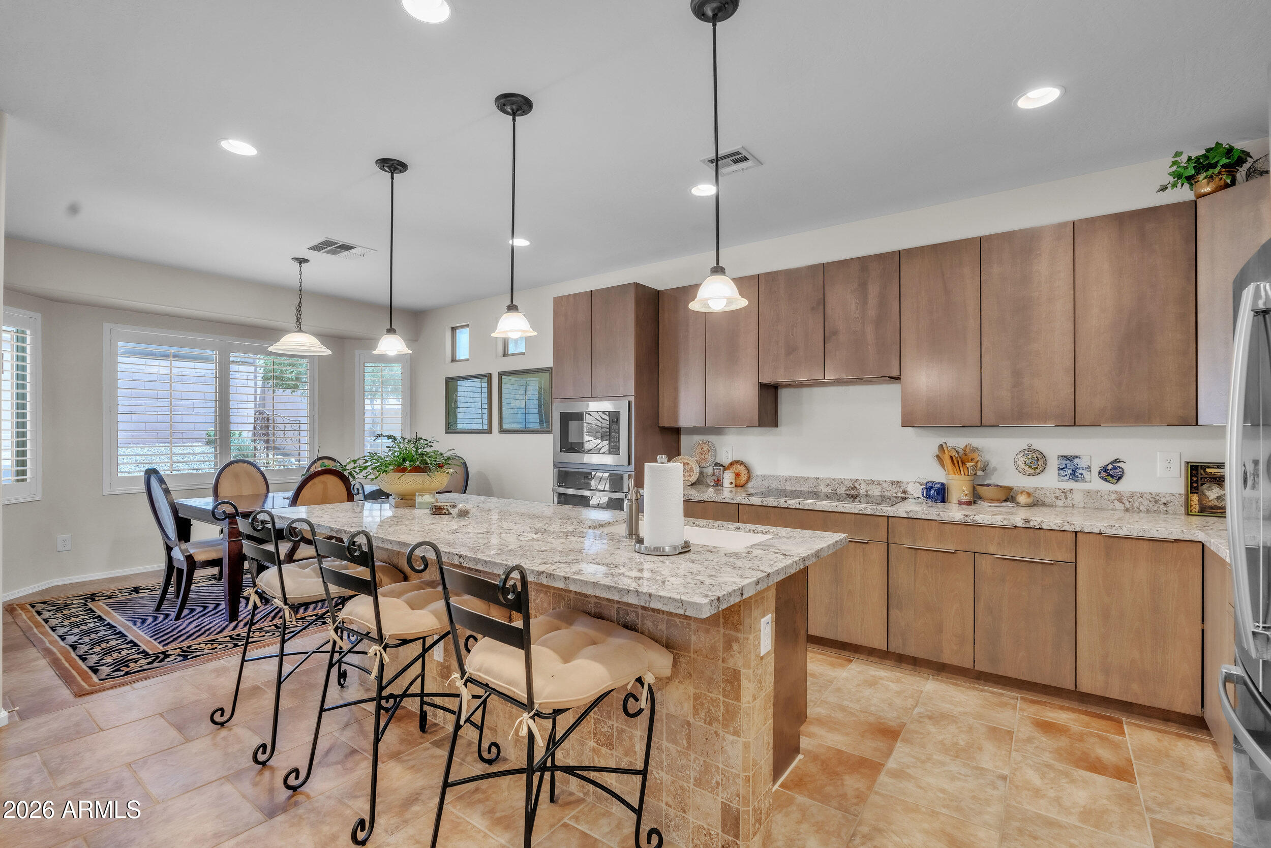 2236 W SPUR Drive
