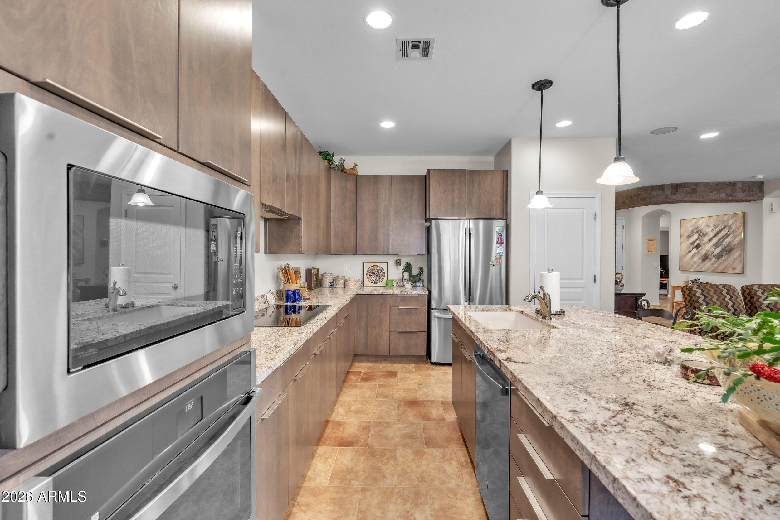 2236 W SPUR Drive