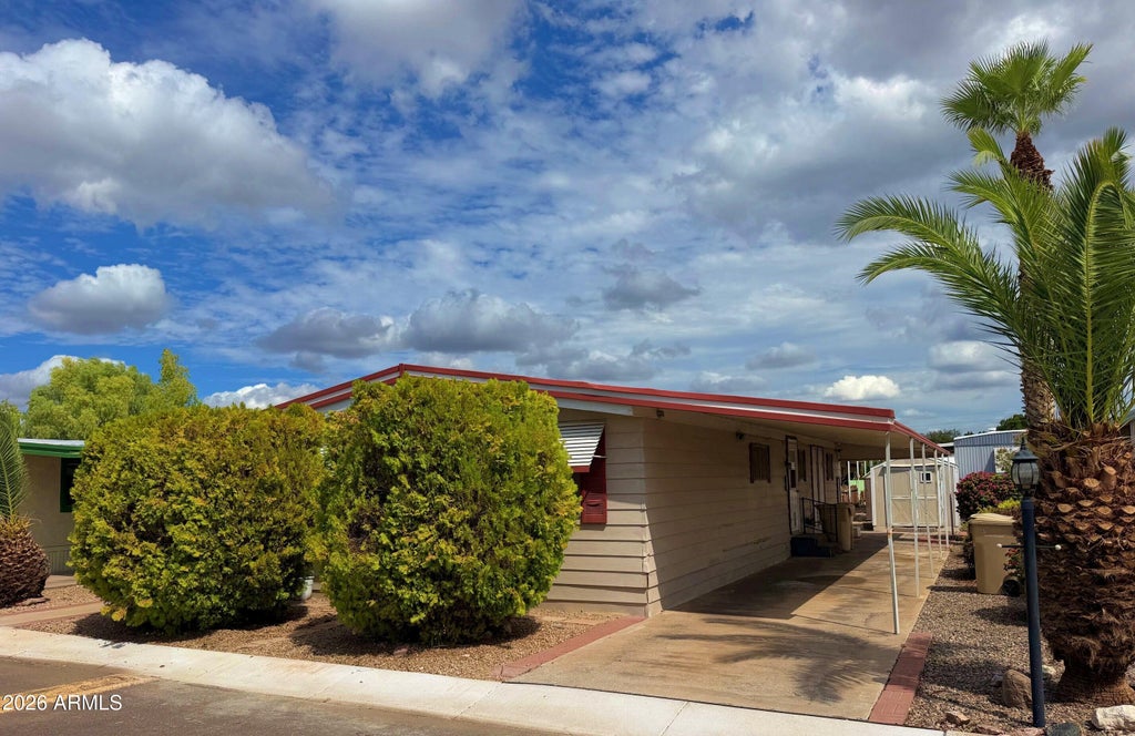 Photo of 6942 W Olive Avenue #88, Peoria, AZ 85345 (MLS # 7081990)