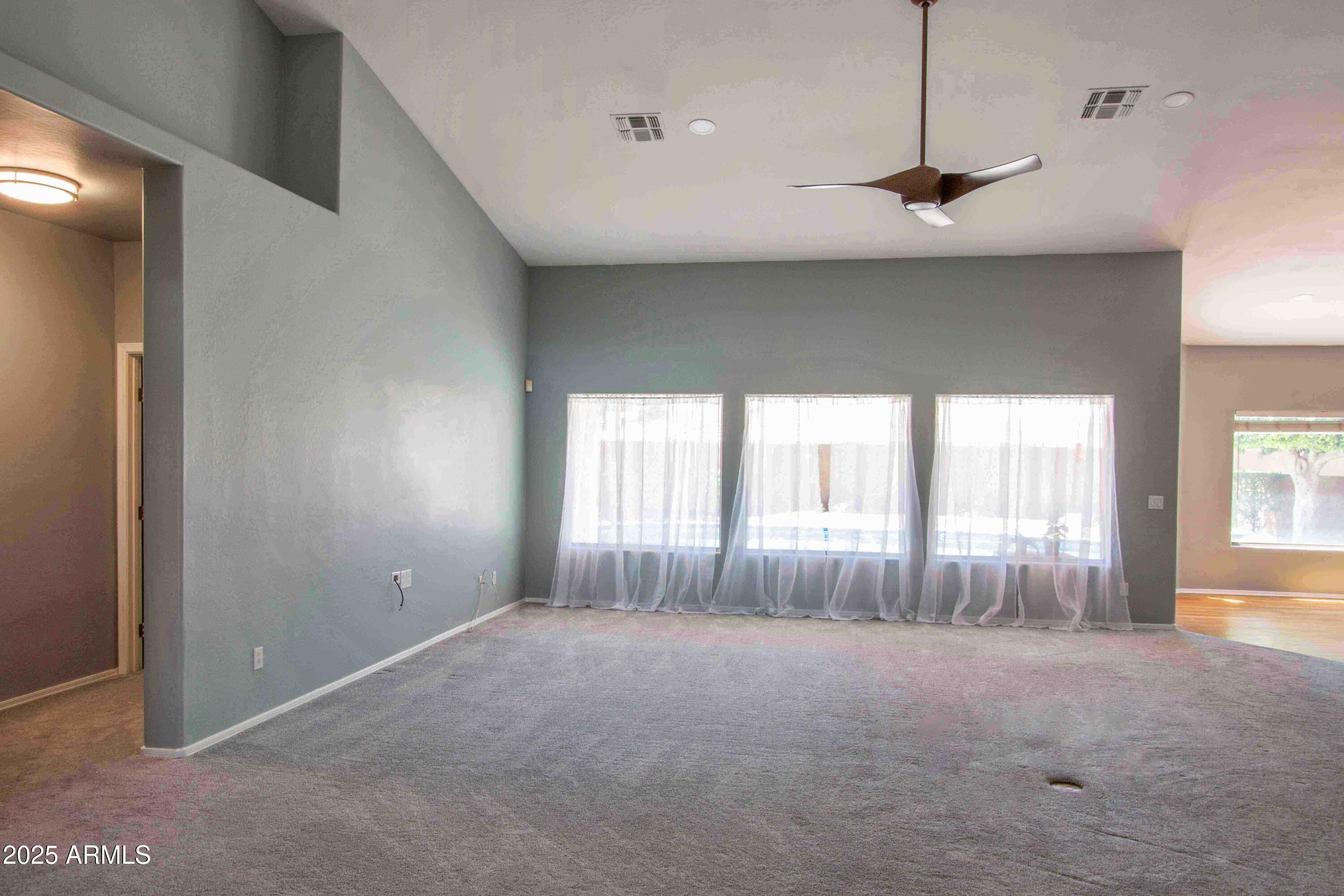 8765 W CUSTER Lane