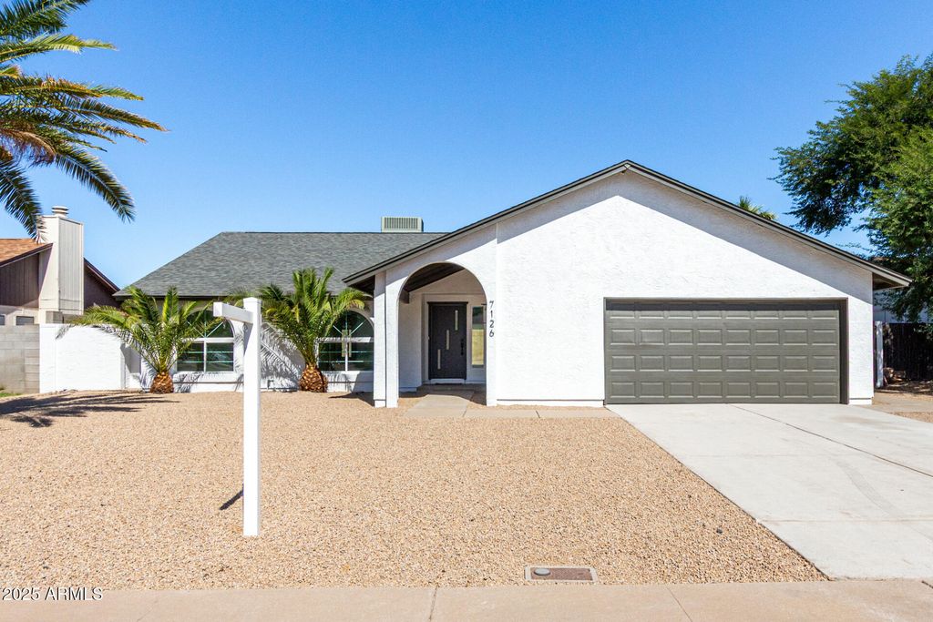 Photo of 7126 W Jenan Drive, Peoria, AZ 85345 (MLS # 6930669)