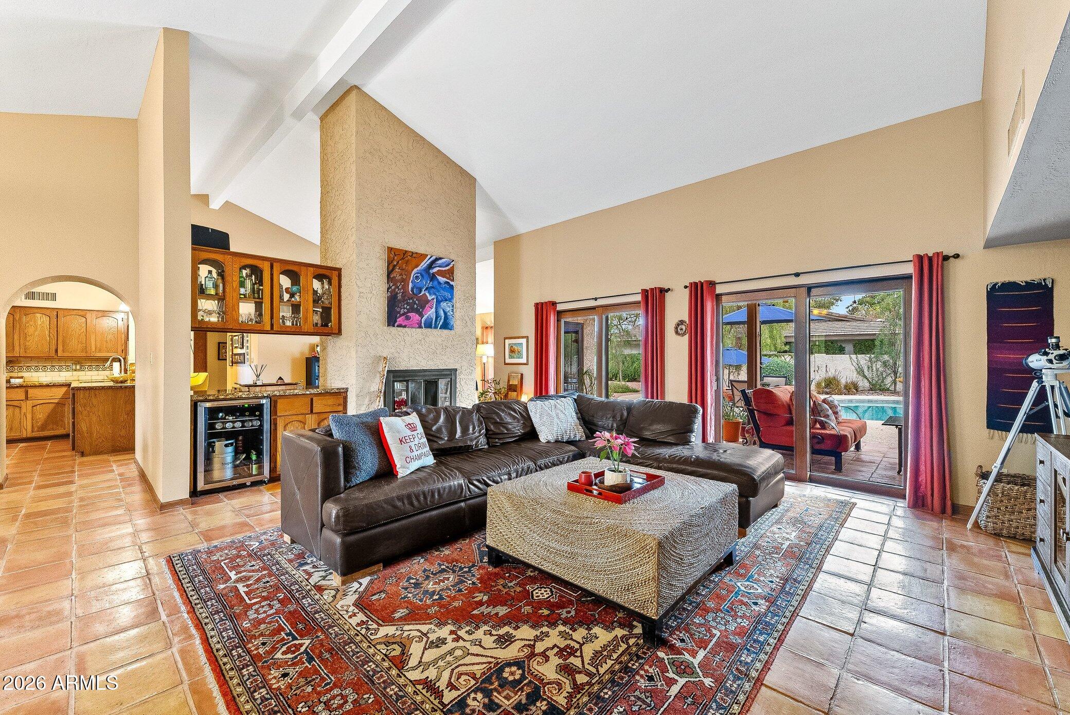 2119 E VAUGHN Street